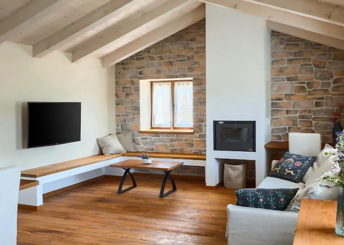 Villa Casa Bastiani With Pool And Grill In Buje