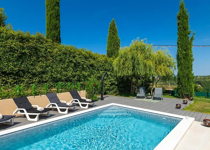 Beautiful Casa Garden Contesses In Momjan